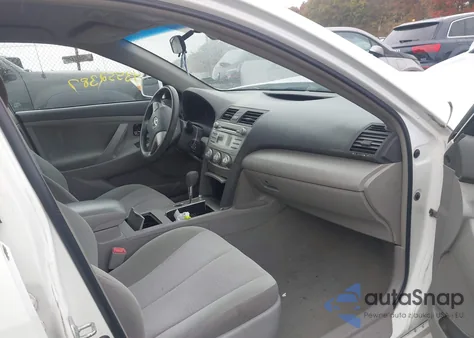 2011 Toyota Camry Le z USA, uszkodzony, nr VIN 4T1BF3EK3BU767884